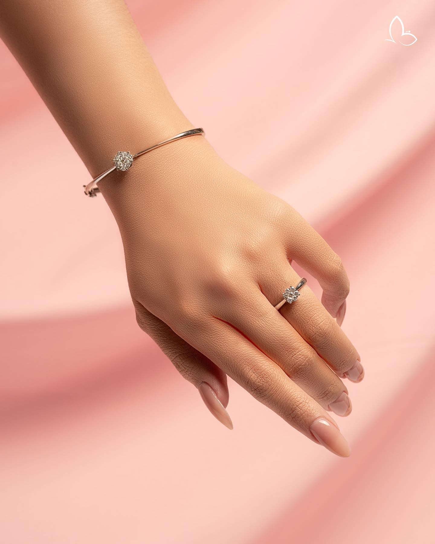 model gelang berlian wanita